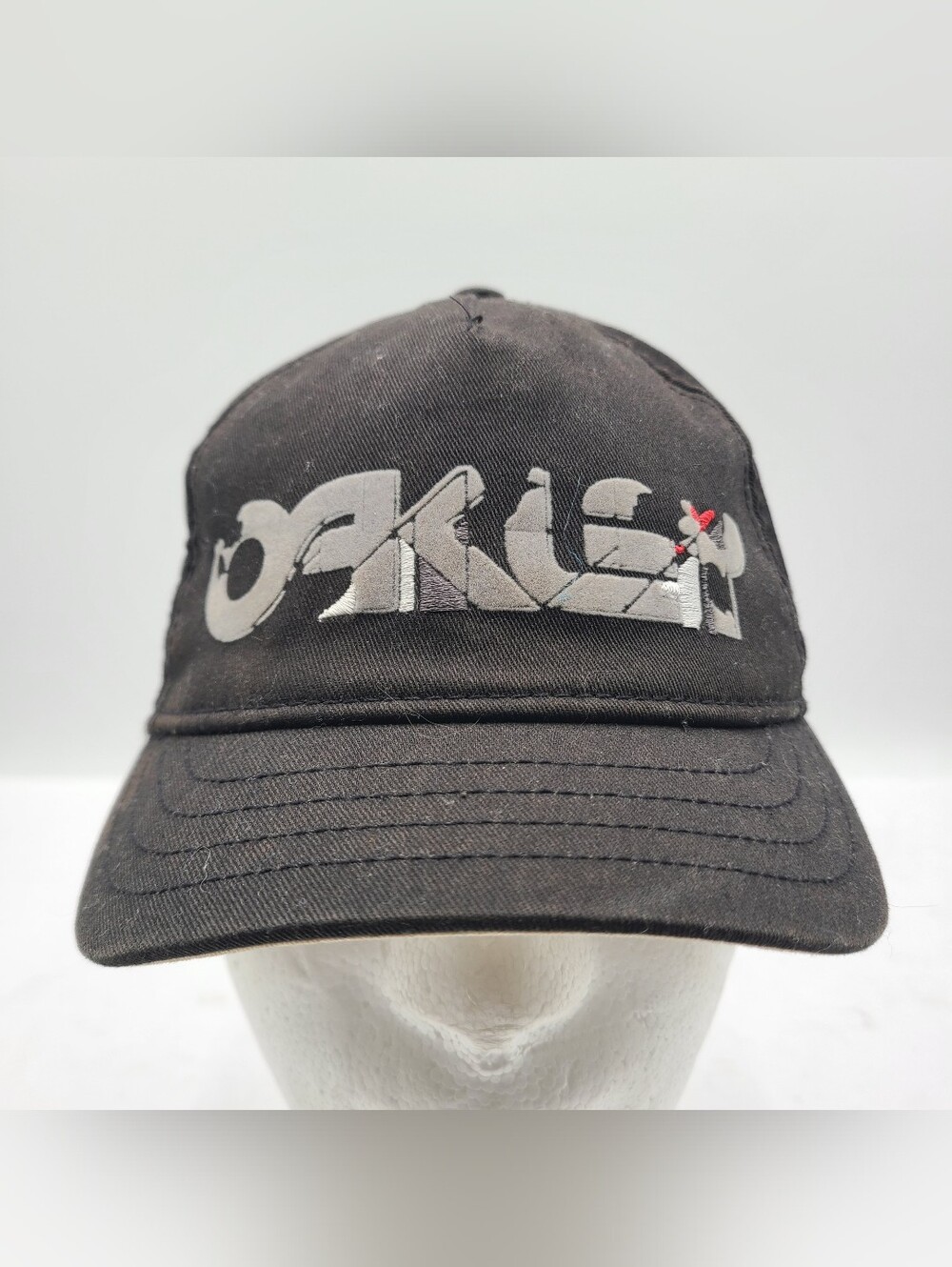 B55 Vintage Oakley Womens Cap - Black - S/M -  Logo Fitted Hat